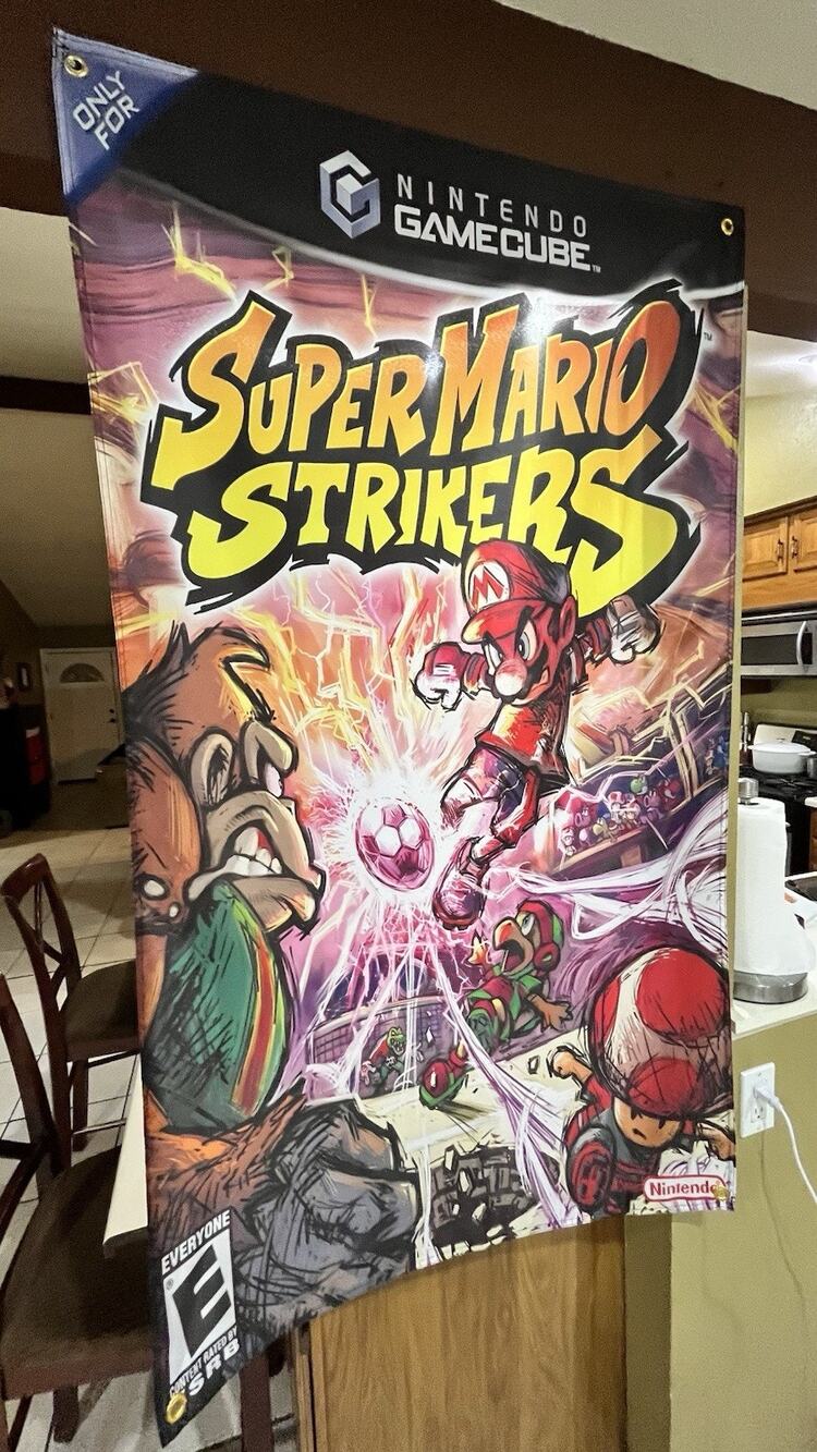 Super Mario Strikers 5ft Flag Nintendo Gamecube 2005 Banner Poster NGC